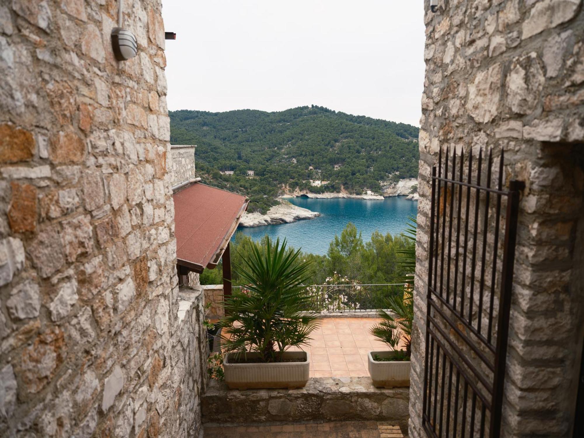 La Finestra Sul Mare - Antonella Apartment เวียสเต ภายนอก รูปภาพ
