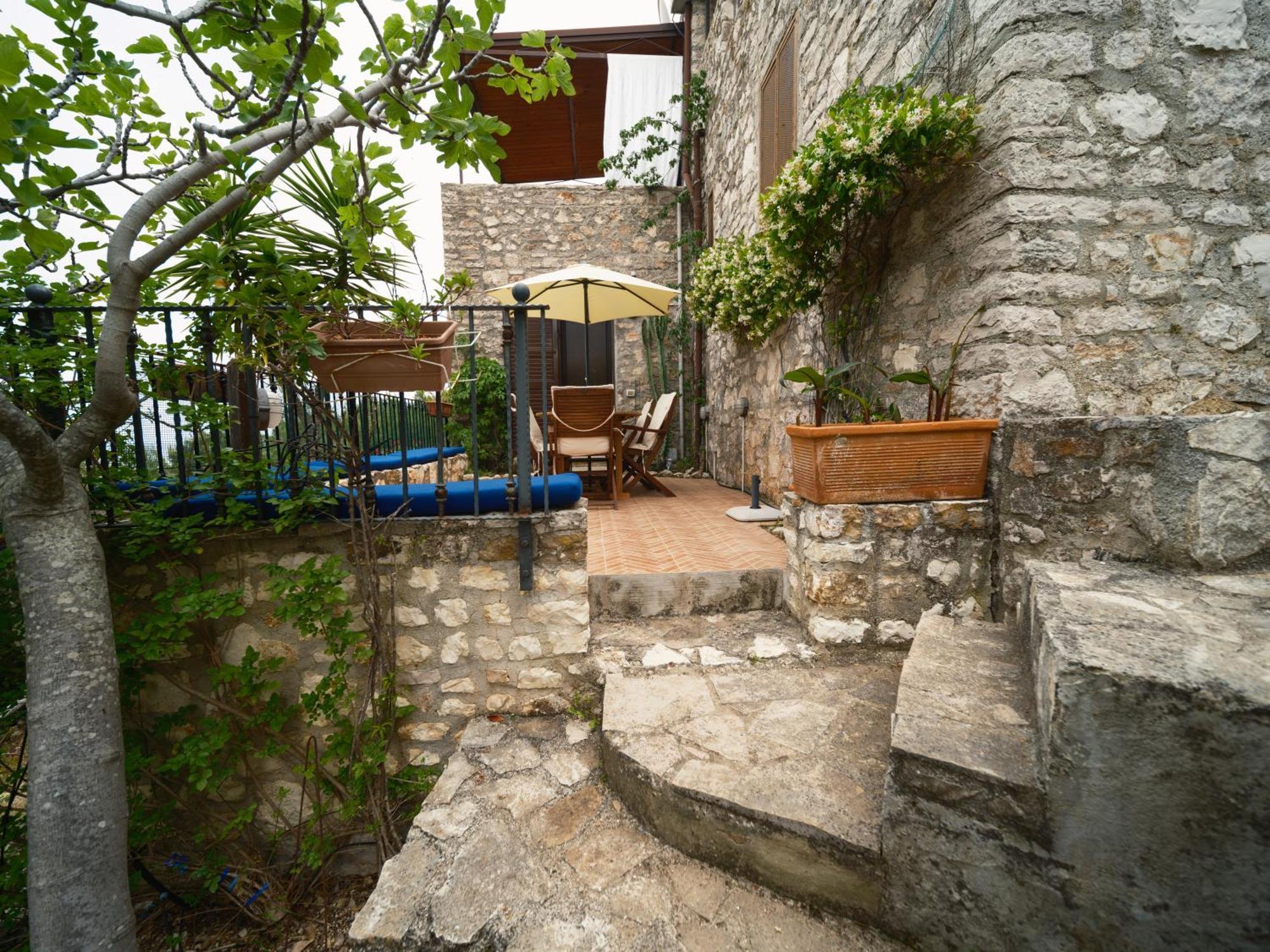 La Finestra Sul Mare - Antonella Apartment เวียสเต ภายนอก รูปภาพ